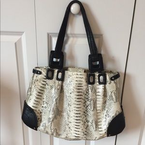 Super Cute Jessica Simpson Purse!